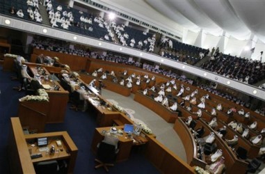 kuwait-parliment7