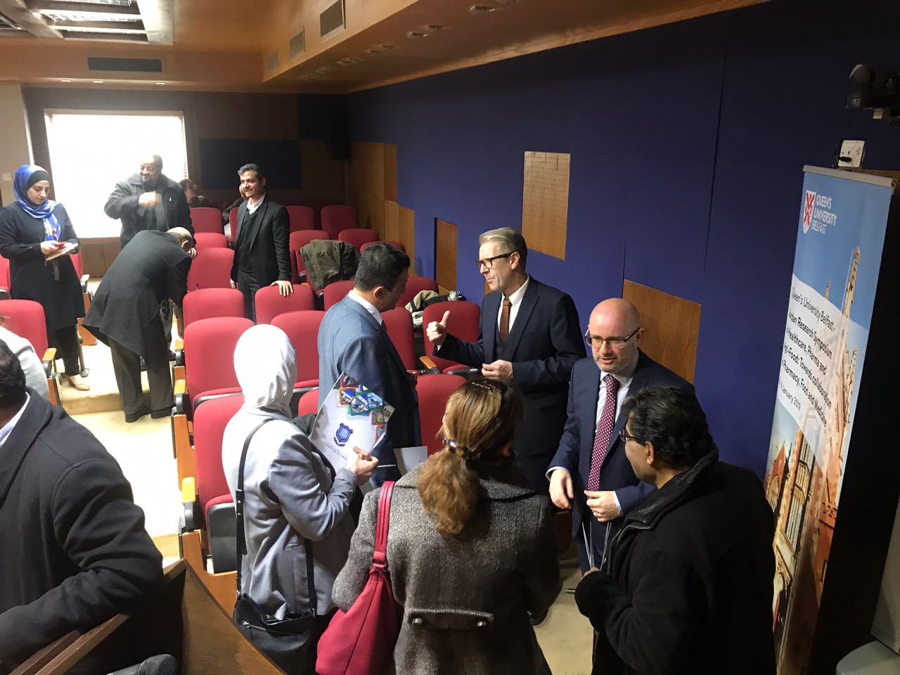 كوينز 3 - زاجل نيوز