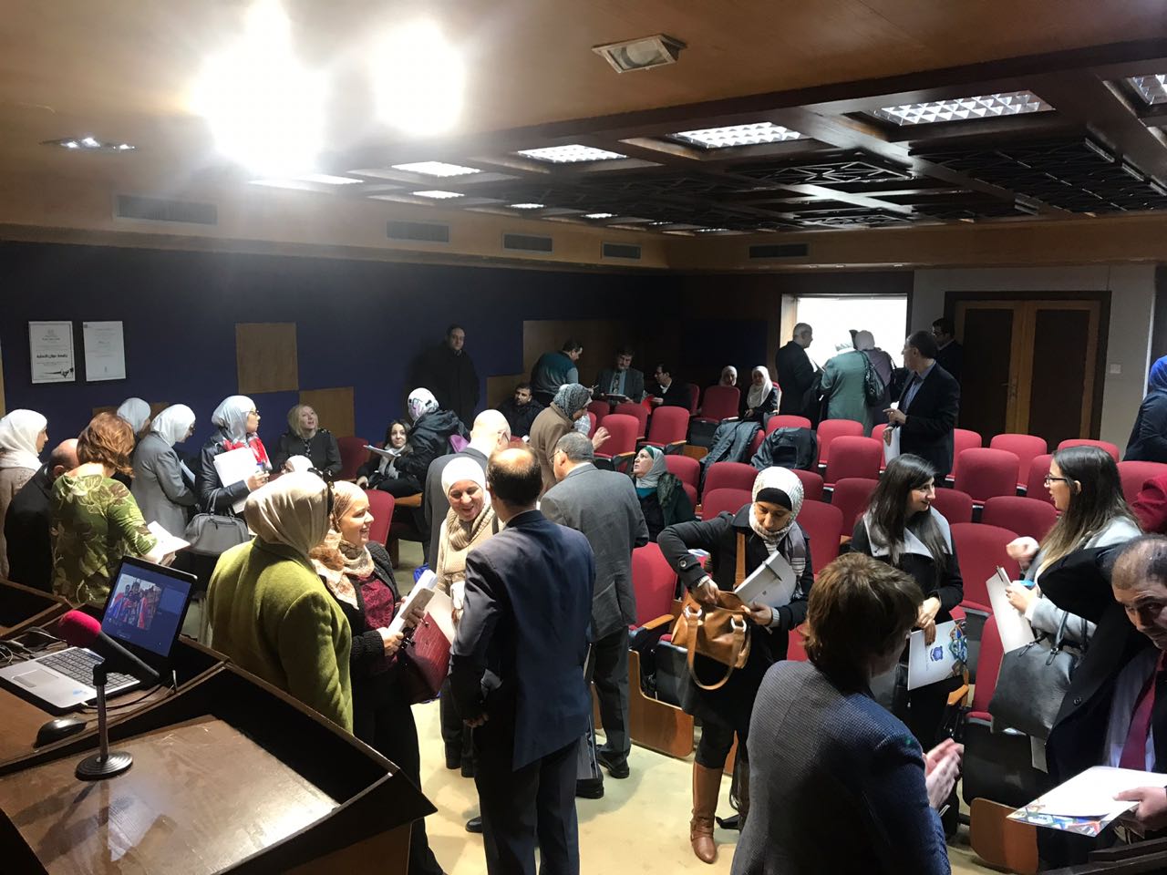 كوينز5 - زاجل نيوز