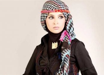 بعد 7 سنوات اعتزال. - زاجل نيوز