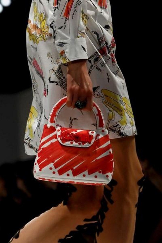moschino 0 - زاجل نيوز