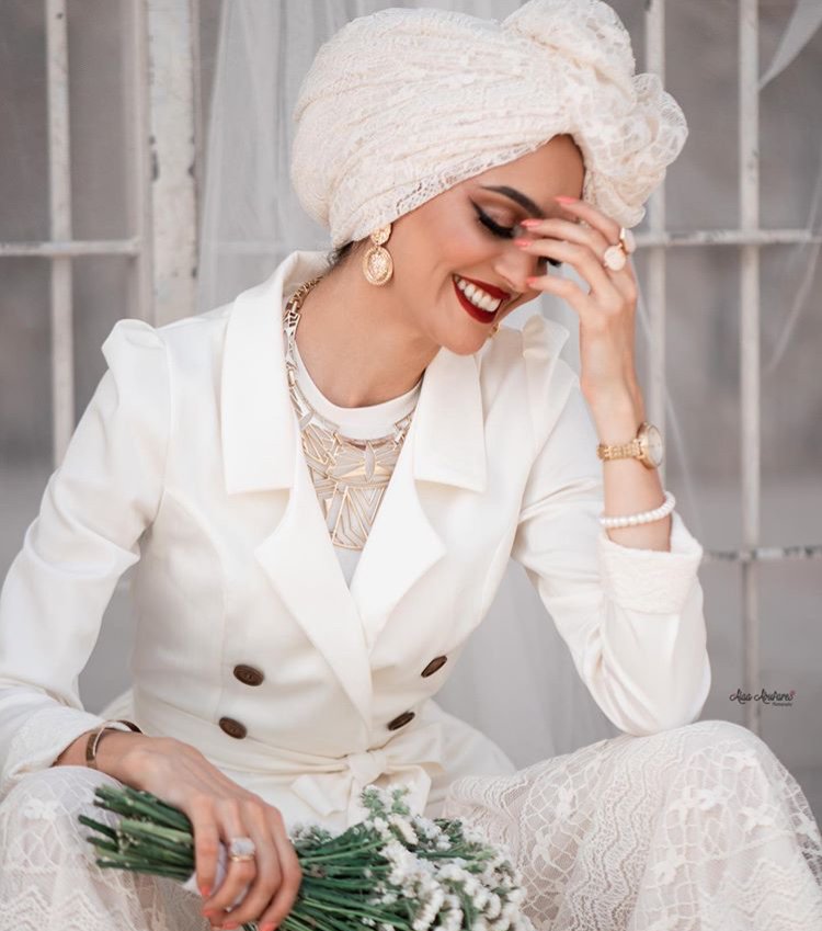 الحجاب اللون الابيض - زاجل نيوز