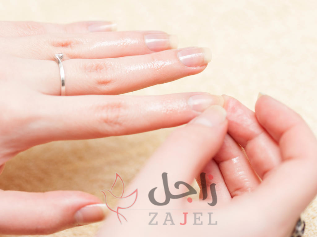 زاجل تشقق الاظافر - زاجل نيوز
