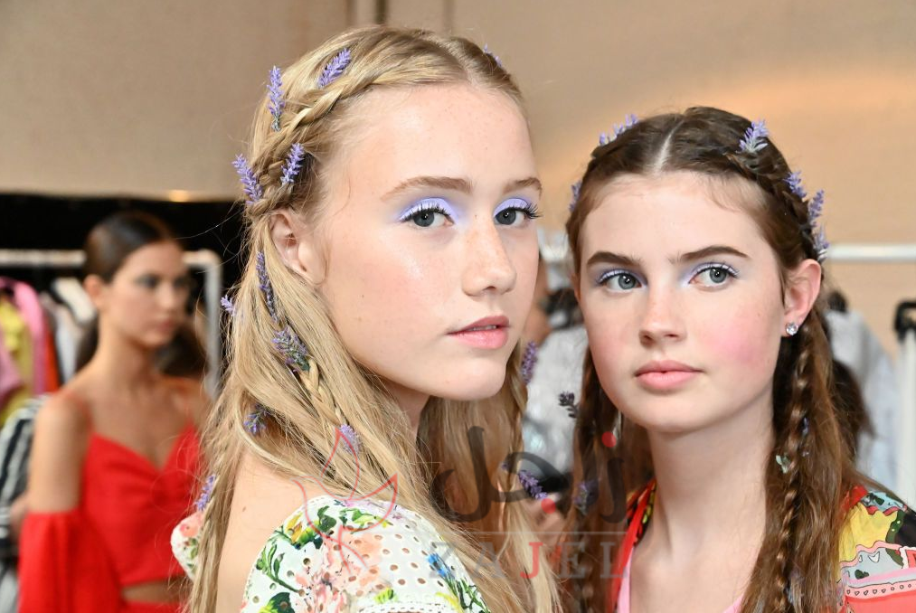 زاجل إكسسوارات زهرة اللافندر - زاجل نيوز