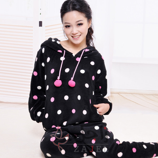 زاجل بيجاما منقطه - زاجل نيوز