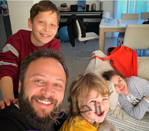 زاجل مكسيم وعائلتههه - زاجل نيوز