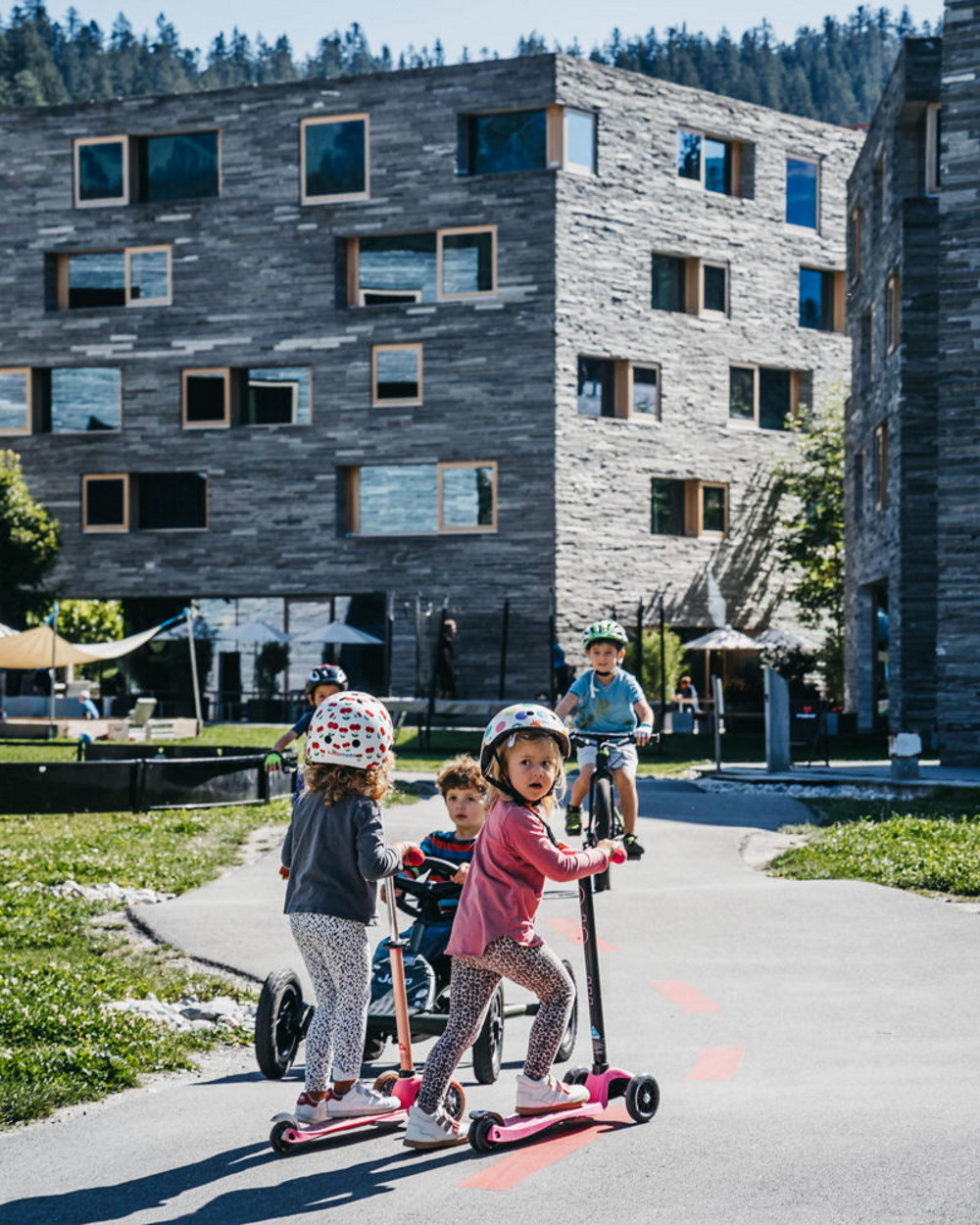 rockresort - زاجل نيوز