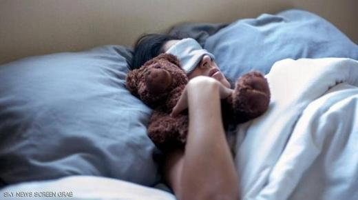 إن كنت تنام بهذه الوضعية فعليك التوقف فورا