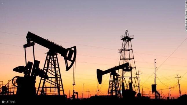 النفط يهبط لضعف الطلب وزيادة المخزونات