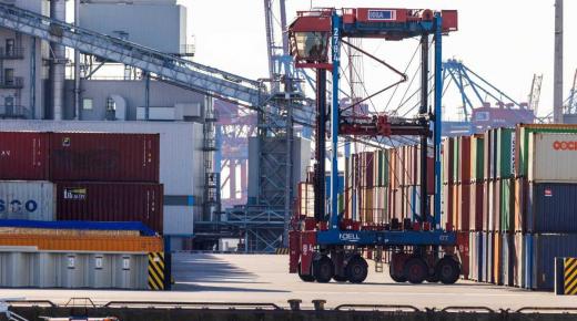 وجه آخر لأزمة أوكرانيا.. صادرات ألمانيا لأوروبا تتراجع فجأة