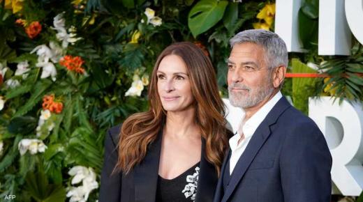 جورج كلوني وجوليا روبرتس يجتمعان في فيلم كوميدي رومانسي