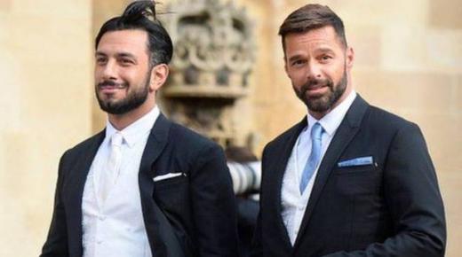 ريكي مارتن يعلن أنه أصبح أبا لطفلة مع زوجه سوري الأصل