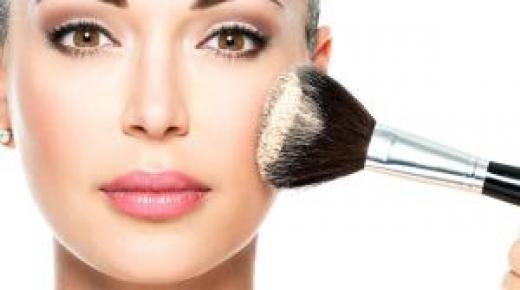 10 نصائح أساسية لتدللي بشرتك في الشتاء