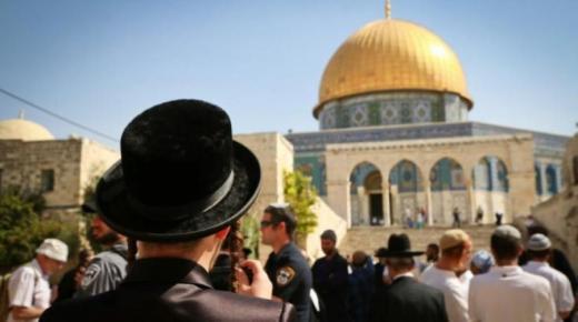 باحات الأقصى تقتحم من قبل مستوطنون