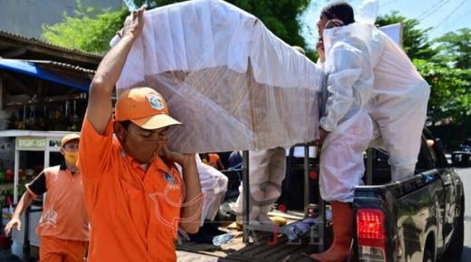 اغرب عقوبة لعدم ارتداء الكمامة في جاكرتا هي “الموت لأكثر من دقيقة”