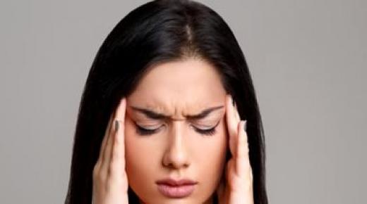 6 علامات صامتة على وجود ورم بالمخ..منهم الصداع المستمر وفقدان التوازن