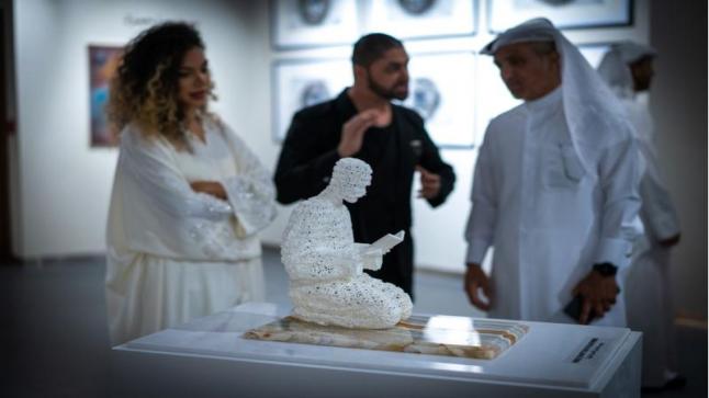 خريجو جامعة فرجينيا كومنولث يعرضون أعمالهم الفنية في معرض “الطريق إلى مكة”