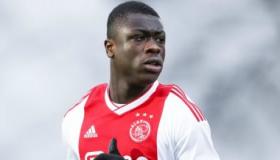 مانشستر يونايتد مهتم بالتعاقد مع براين بروبى