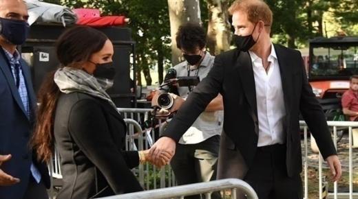 نتفليكس ترضخ وتؤجل مسلسل هاري وميغان..بسبب “ذا كروان”