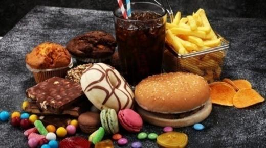 زيادة كمية الأطعمة المعالجة يرتبط بالخرف