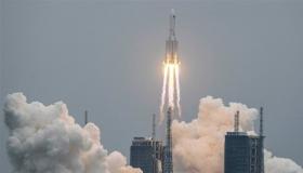 حطام الصاروخ الصيني يسقط على الأرض.. و”ناسا” تتبرأ