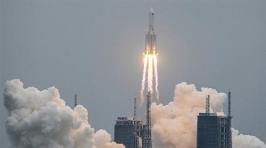 حطام الصاروخ الصيني يسقط على الأرض.. و”ناسا” تتبرأ