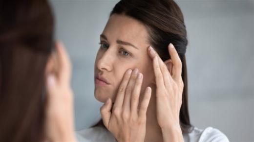 أطعمة تحارب شيخوخة البشرة