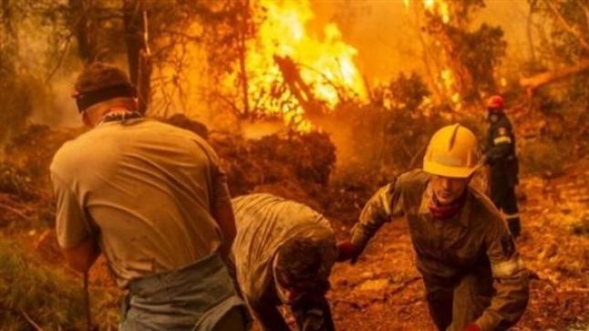 ” ماكنيي” أكبر حريق تشهده كاليفورنيا يدمر منازل ويُجلي الآلاف
