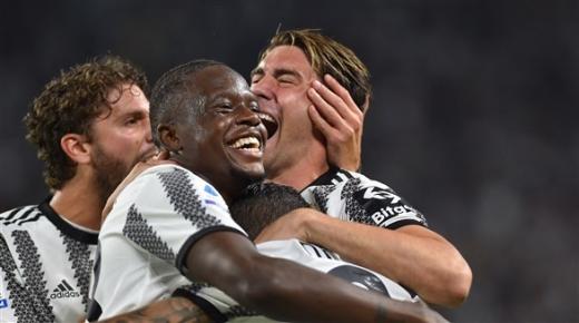 يوفنتوس يضرب ساسولو بثلاثية