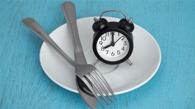 تقليص وقت الطعام يساعد مرضى السكري