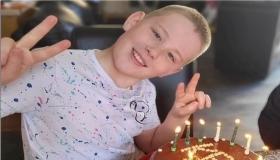 طفل مصاب بالتوحد يتفوق على أينشتاين بمعدل ذكائه