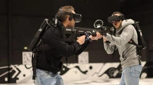 تقنية الواقع الافتراضي تحوّل ألعاب التنافس الإلكترونية إلى جهد بدني