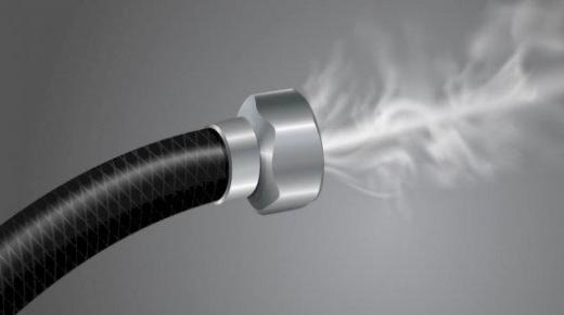 غاز مجهول المصدر يصيب طالبات في مدرستين بالعقبة