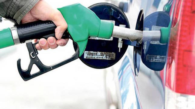 أسعار الوقود تواصل التراجع ..ولتر البنزين ينخفض 38 فلساً