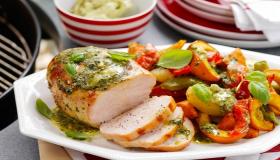 طريقة عمل صدور الديك الرومي المشوي بحشوة البندق