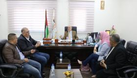 الغرفة التجارية ووزارة المالية بغزة تبحثان تنشيط الحركة التجارية عبر معبر رفح