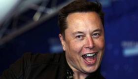 إيلون ماسك يهرب من تويتر إلى المريخ