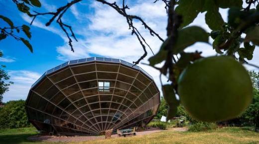 «منزل شمسي» يتأقلم مع الطوارئ المناخية