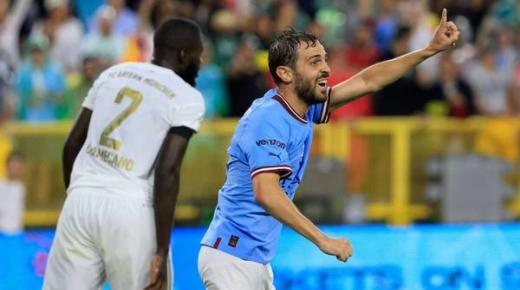 جوارديولا يلمّح لتمديد عقده مع «سيتي» وبيع سيلفا