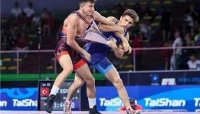 تفاصيل هروب لاعب المصارعة المصري محمد عصام في إيطاليا