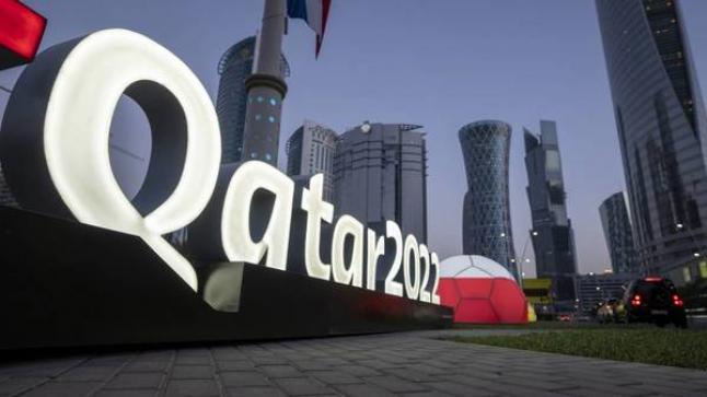 قطر تعتزم إنشاء محطتين للطاقة الشمسية مع روبوتات للتنظيف