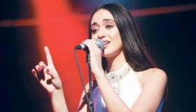 فايا يونان تغني في أبوظبي 24 سبتمبر