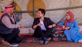 ولي العهد الأردني في خيمة طالبة «من الرعي إلى الطب»