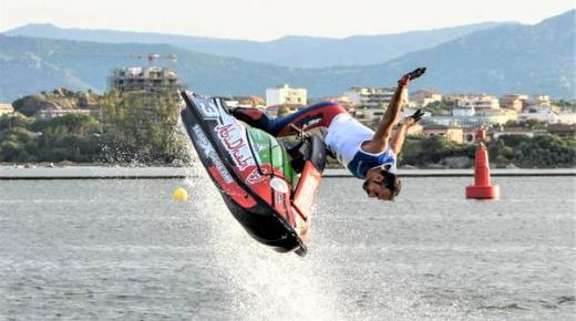 الملا يستهدف اللقب الخامس في مونديال الدراجات المائية