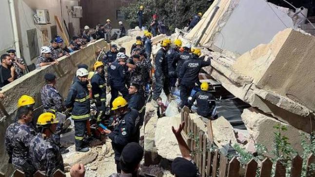 بعد انتشال آخر جثة.. 14 قتيلاً حصيلة انهيار مبنى اللويبدة