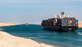 مصر تكشف أسباب رفع رسوم العبور في قناة السويس