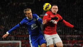 روني يهدد فيل نيفيل بالطرد