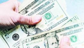 الدولار يقفز لأعلى مستوياته في 20 عاماً