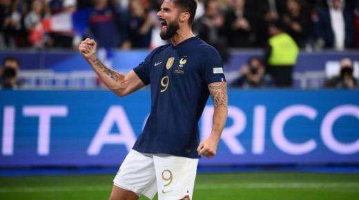 جيرو يدخل تاريخ«الديوك»