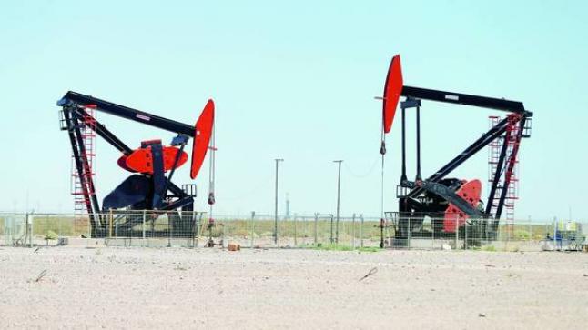 النفط يرتفع بعد تسجيل أدنى مستوى في 9 أشهر